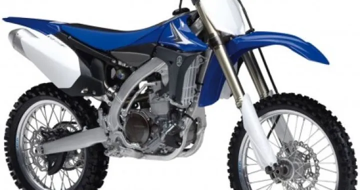 Kit plastiche Ufo Plast per Honda CRF e Yamaha YZ