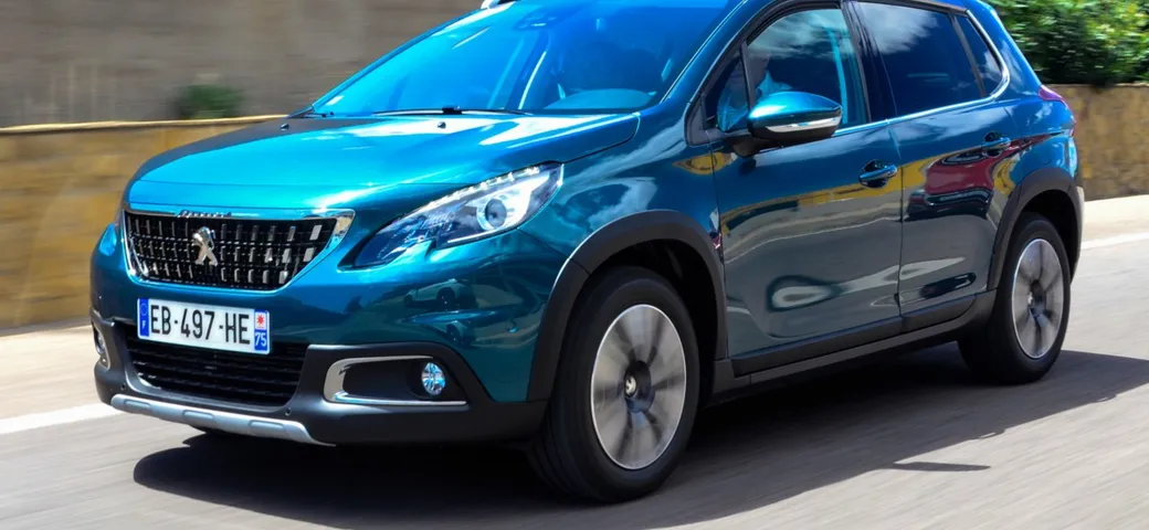Peugeot 2008: primo contatto con il facelift