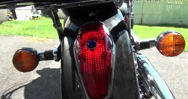 How to install blue dot on motorcycle tail light