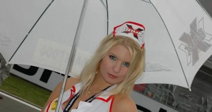 Paddock Girls: le ragazze del Nurburgring - parte seconda