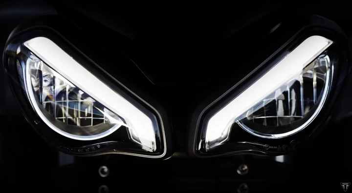 Triumph svela il video teaser: in arrivo una nuova Street Triple 765 RS