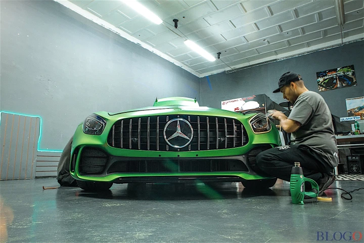 AMG GT R: il backstage del wrapping