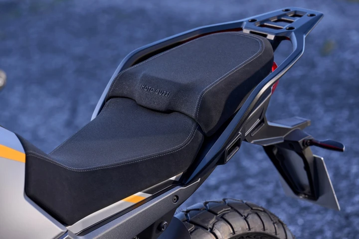 Moto Guzzi Stelvio 2024