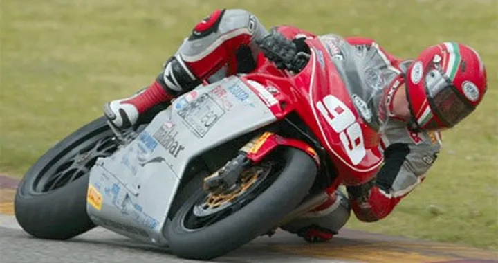 Luca Scassa emigra in America