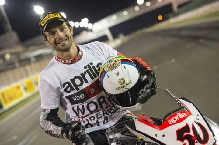 SBK 2015: il Campione del Mondo Sylvain Guintoli firma con Pata Honda