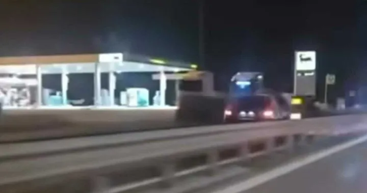 Percorre contromano la superstrada per 10 km: Polizia sventa tragedia