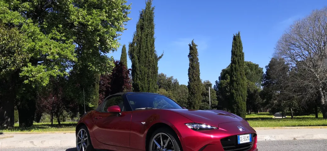 Mazda MX-5 2.0 Skyactiv-G Sport: la prova su strada