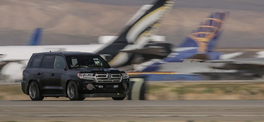 Toyota Land Speed Cruiser: il SUV più veloce del mondo [Video]