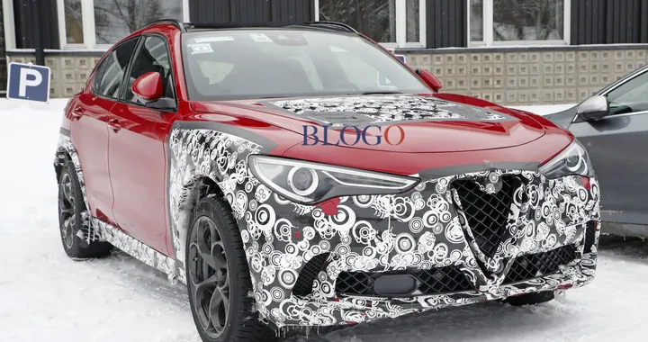 Alfa Romeo Stelvio: foto spia del restyling