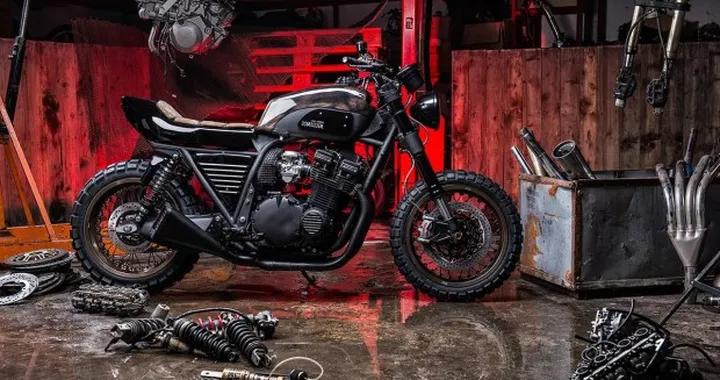 Suzuki GSX1100 Bomboogie Officine GP Design