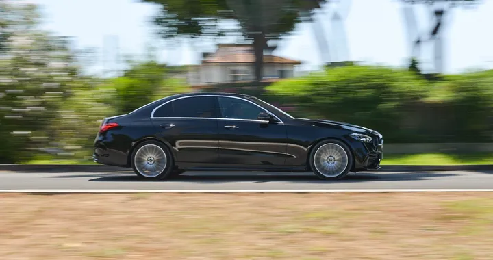 Mercedes-Benz C 300d 4Matic: la prova su strada