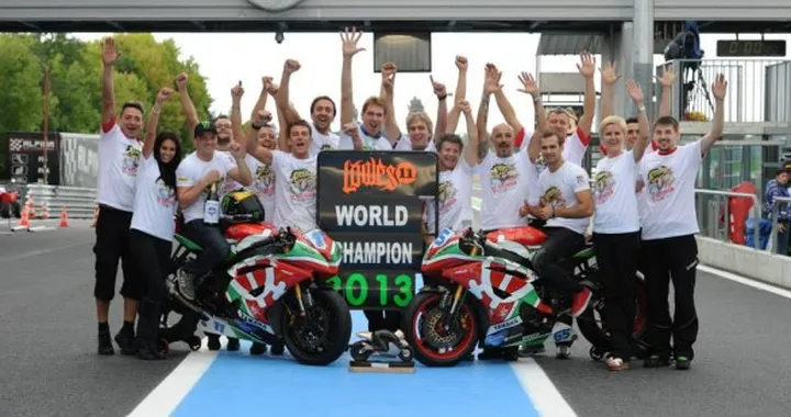 Supersport, Magny Cours: Sam Lowes campione del Mondo, vince Sofuoglu, MV Agusta sul podio