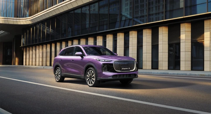 Lepas L8 arriva in Italia: SUV plug-in da 279 CV e oltre 1.000 km di autonomia