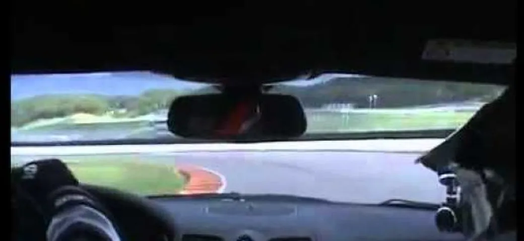 Video: Maserati Granturismo MC Stradale al Circuito del Mugello