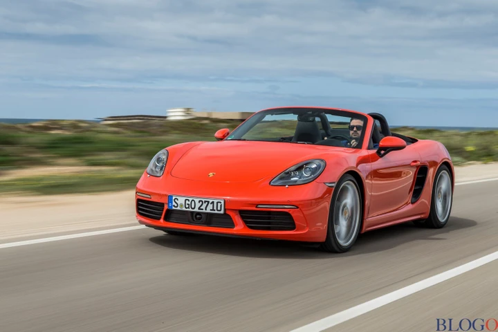 Porsche Boxster 718: primo contatto con la 4 cilindri turbo