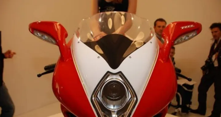 Isle Of Man: MV Agusta torna a correre nel TT con il team britannico World Racing Performance