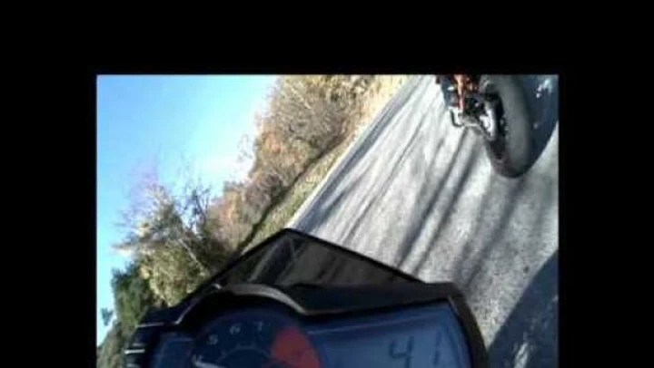 Video KTM 690 Duke R 2010
