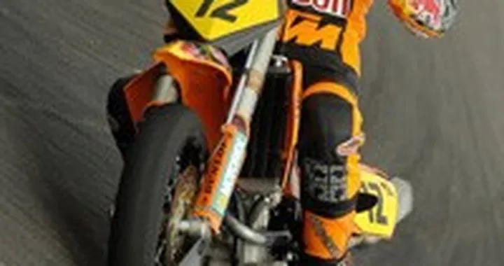 Bernd Hiemer rinnova con KTM