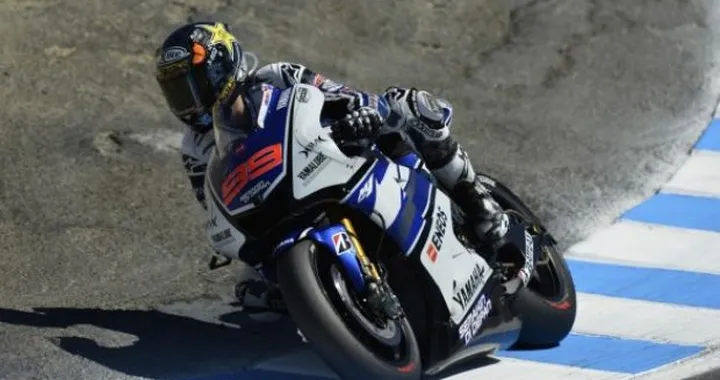 Lorenzo: "volevo questa pole e ho spinto al limite".  Spies: "peccato per la caduta, potevo esser in prima fila"