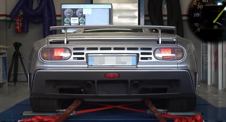 Come suona la Bugatti EB110 al banco prova e su strada [Video]