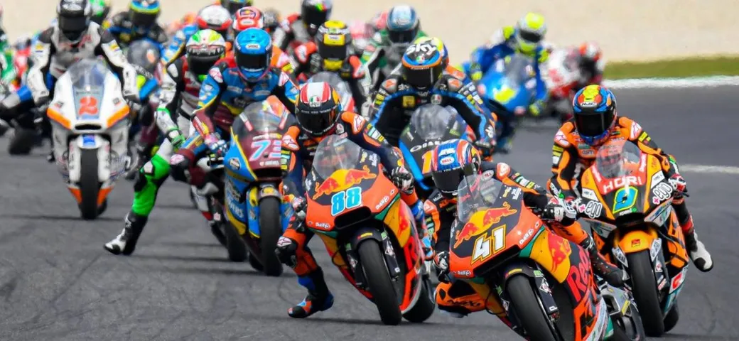Moto2, al via il Triumph Triple Trophy
