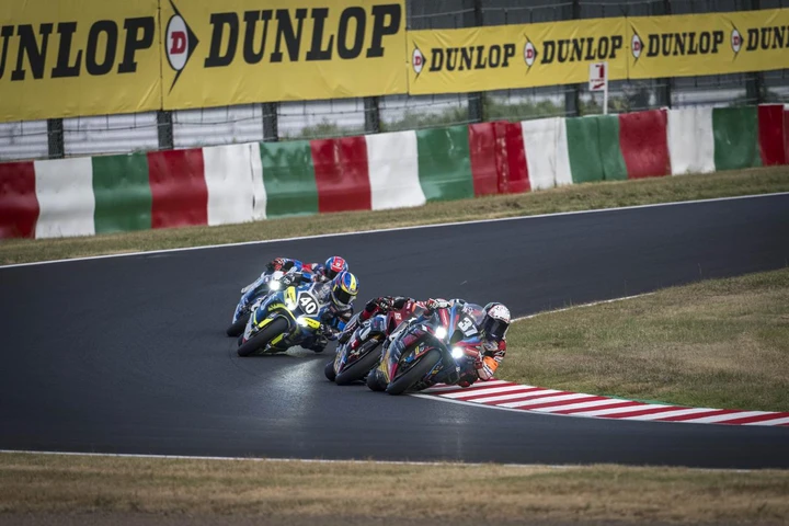 BMW Motorrad World Endurance Team conquista importanti punti a Suzuka