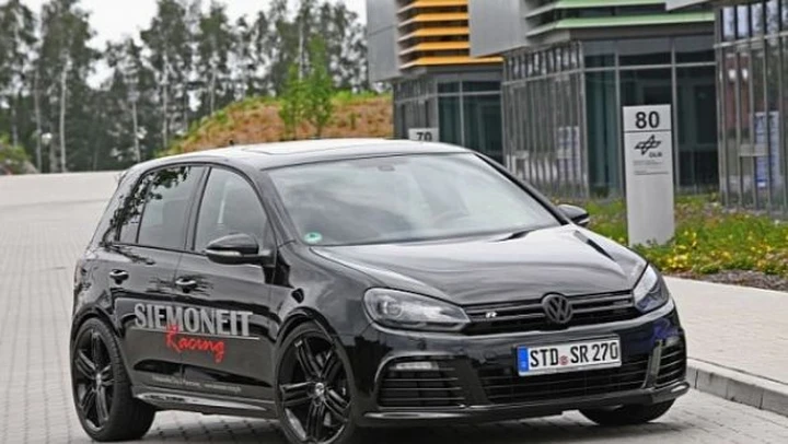 Siemoneit Volkswagen Golf R Black Pearl
