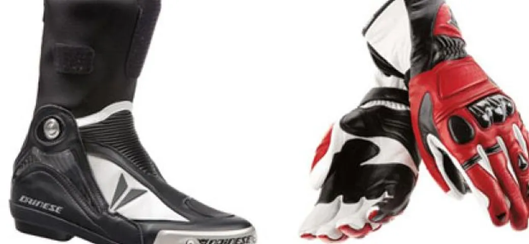 Novità Dainese 2009: stivali Axial Race new e guanti Hellfire