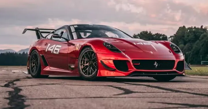 Ferrari 599XX EVO all’asta, il bolide da 750 CV vale fino a 2,5 milioni