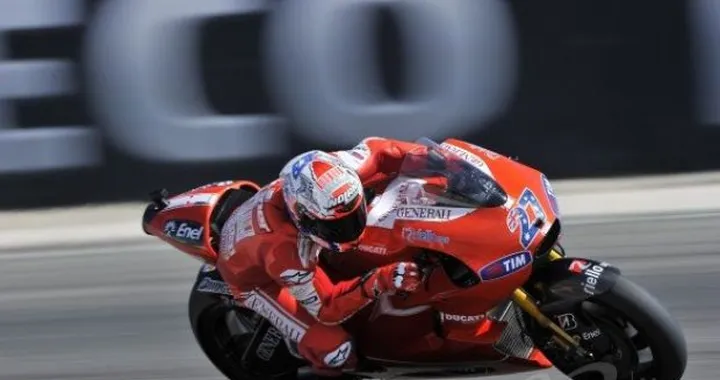 MotoGP: Casey Stoner inarrestabile a Motorland, è pole position