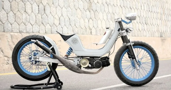 Derby ‘Bonneville’ by Vintage Addiction Crew