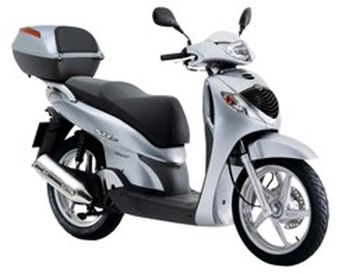 Gli italiani preferiscono lo scooter