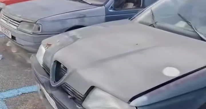 Peugeot 405, Alfa 164, il parcheggio dell'aeroporto diventa un cimitero