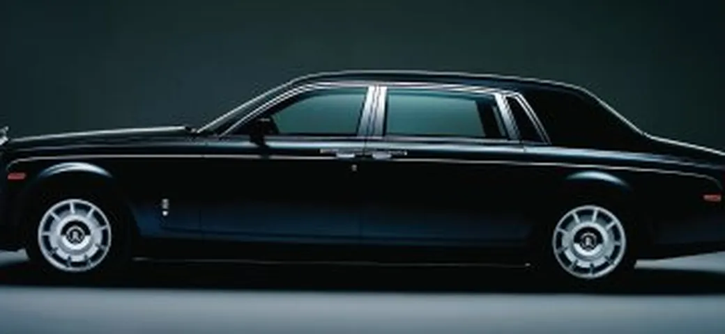 Arriva la Rolls Royce Phantom a passo lungo