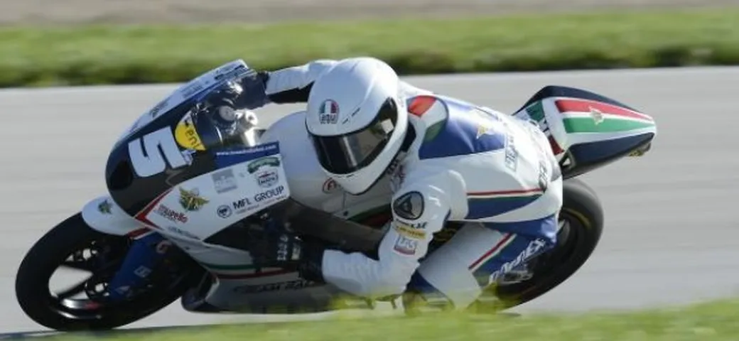 Fenati fa correre troppo la lingua e ... minaccia Rossi (Louis). Romano, chiedi scusa!