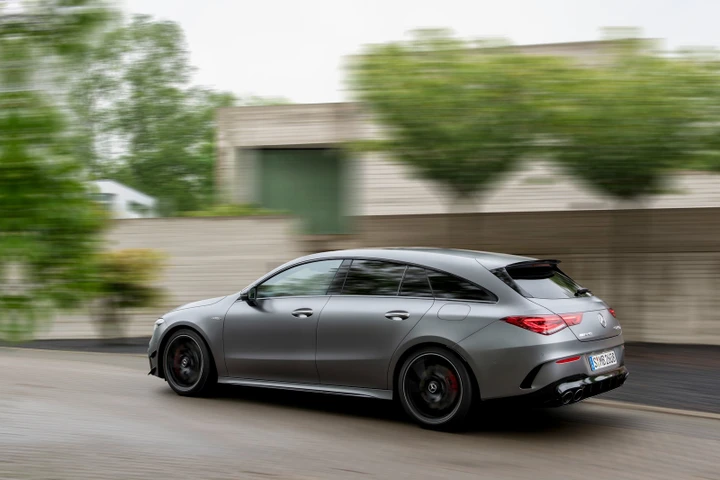 Mercedes AMG CLA 45 Shooting Brake: sempre più sportiva