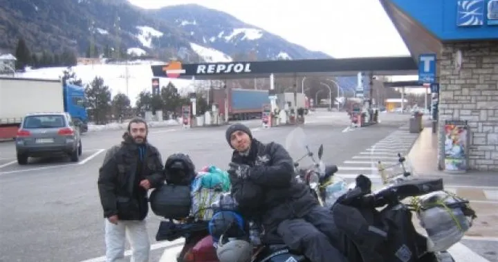 Foto del giorno: all' Elefantentreffen 2010 in Vespa!