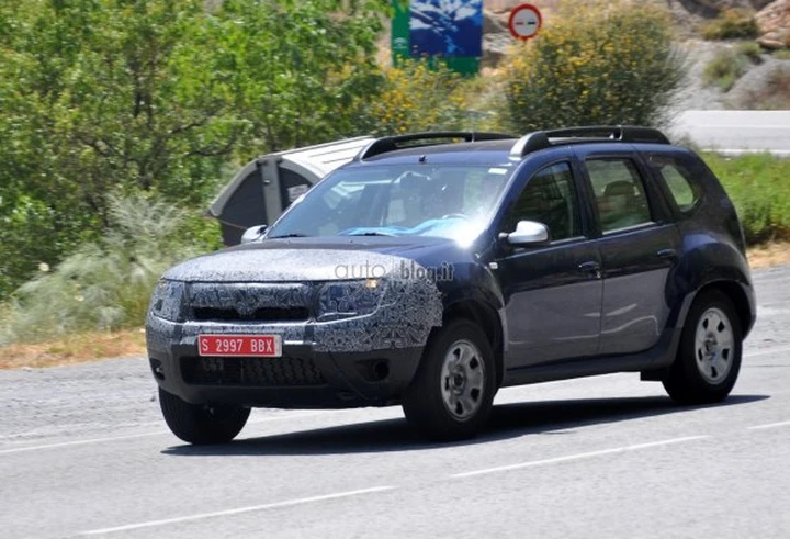 Dacia Duster 2014: informazioni e foto spia