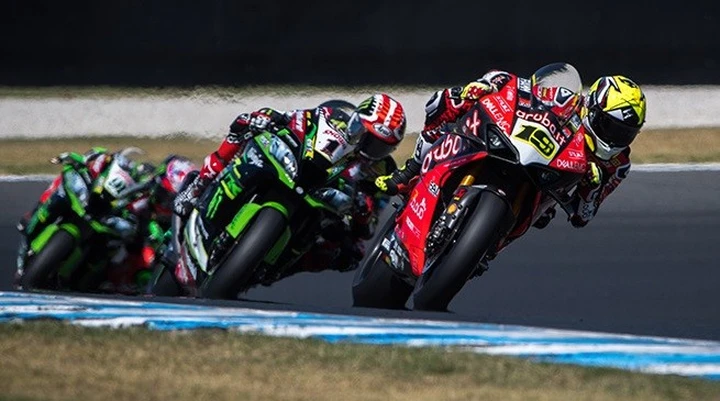 SBK, pagelle. Bautista-Ducati, 9° trionfo: che musica! Solo Rea “resiste”