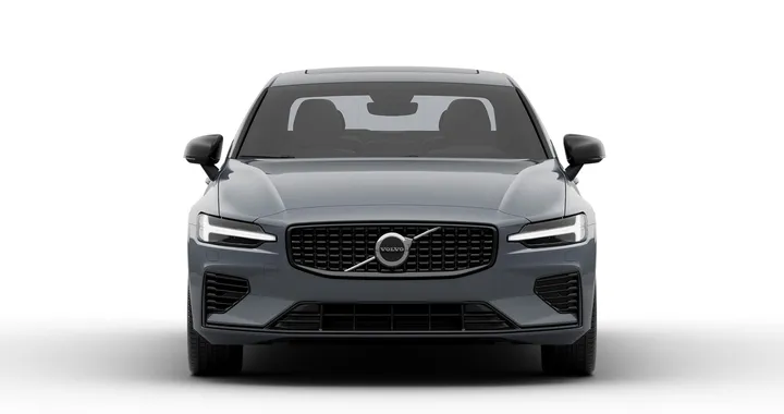 Volvo dice addio a berline e Station Wagon nel Regno Unito: venderà solo SUV
