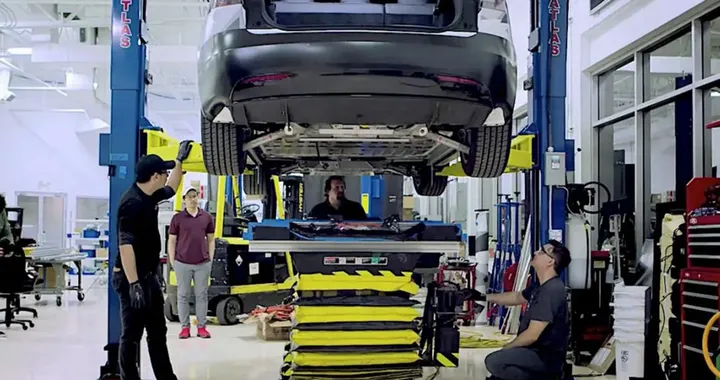 Auto elettriche: ecco la batteria da ben 1210 km di autonomia