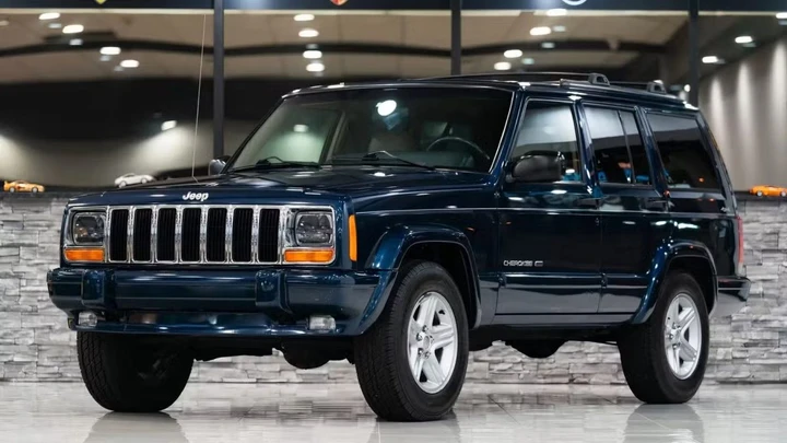 Jeep Cherokee XJ, il fuoristrada che sfidò la Volkswagen Golf GTI