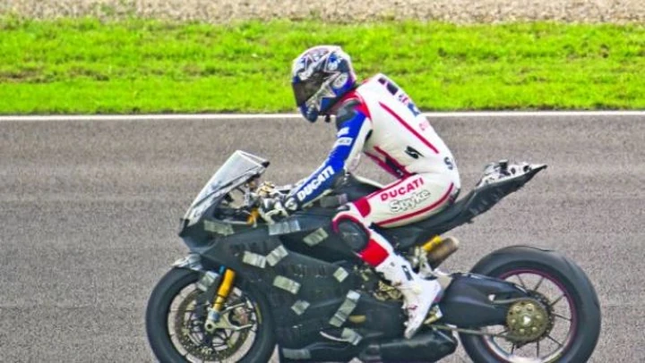 Ducati Extreme/1199: Troy Bayliss rimane stupito dai tempi segnati al Mugello
