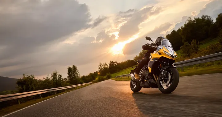 Triumph Tiger Sport 800 2025: la crossover sportiva inglese
