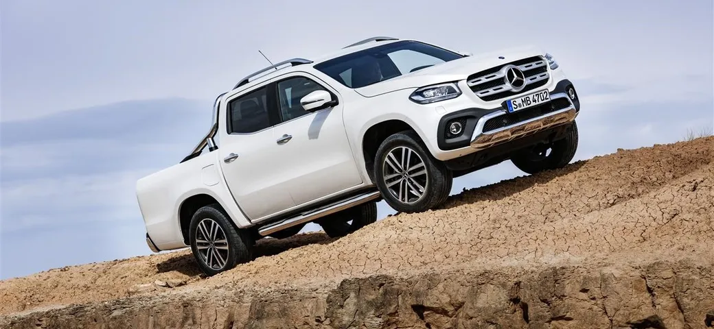 Mercedes Classe X: uno spot 'all'inseguimento' [Video]