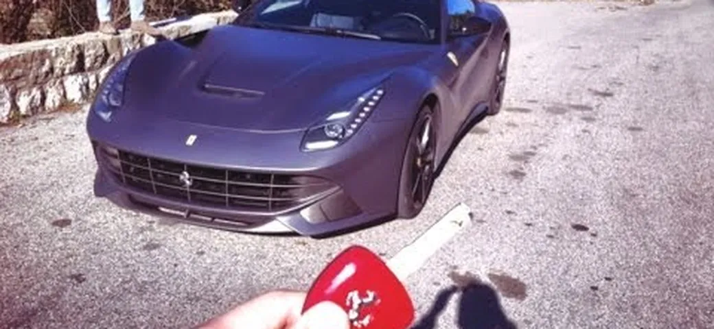 Ferrari F12 Berlinetta Amazing Exhaust Notes!