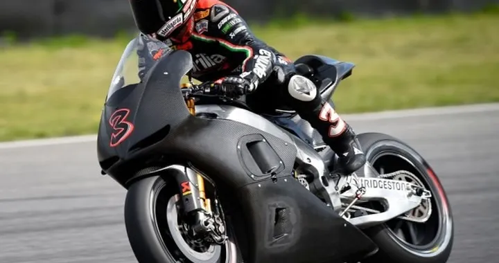 Test Mugello, la pioggia ferma Max Biaggi. Nostalgia?