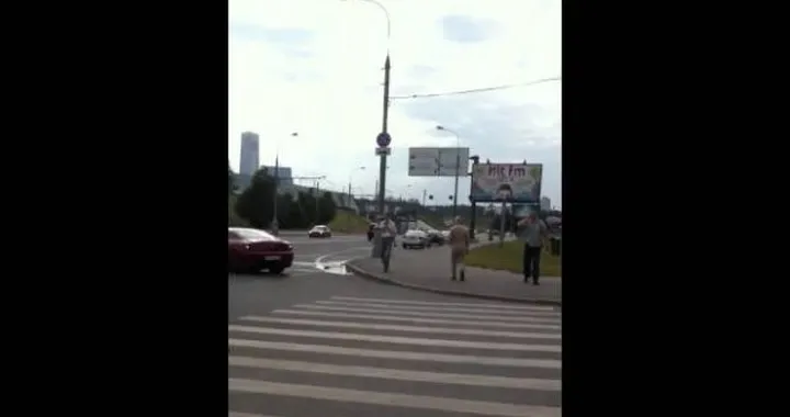 Incidente in Russia: Ferrari 612 Scaglietti tagliata a metà