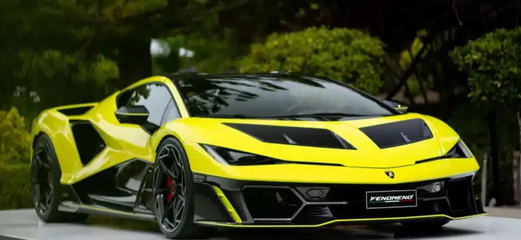 Lamborghini Fenomeno: il V12 da 823 CV dalle infinite emozioni