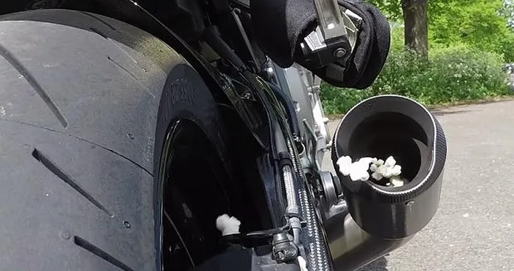 BMW S 1000 R macchina di pop corn [Video]